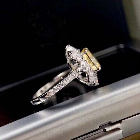 Sterling Silver Canary yellow Sunflower Cz Diamond Ring - Picture 13 of 13